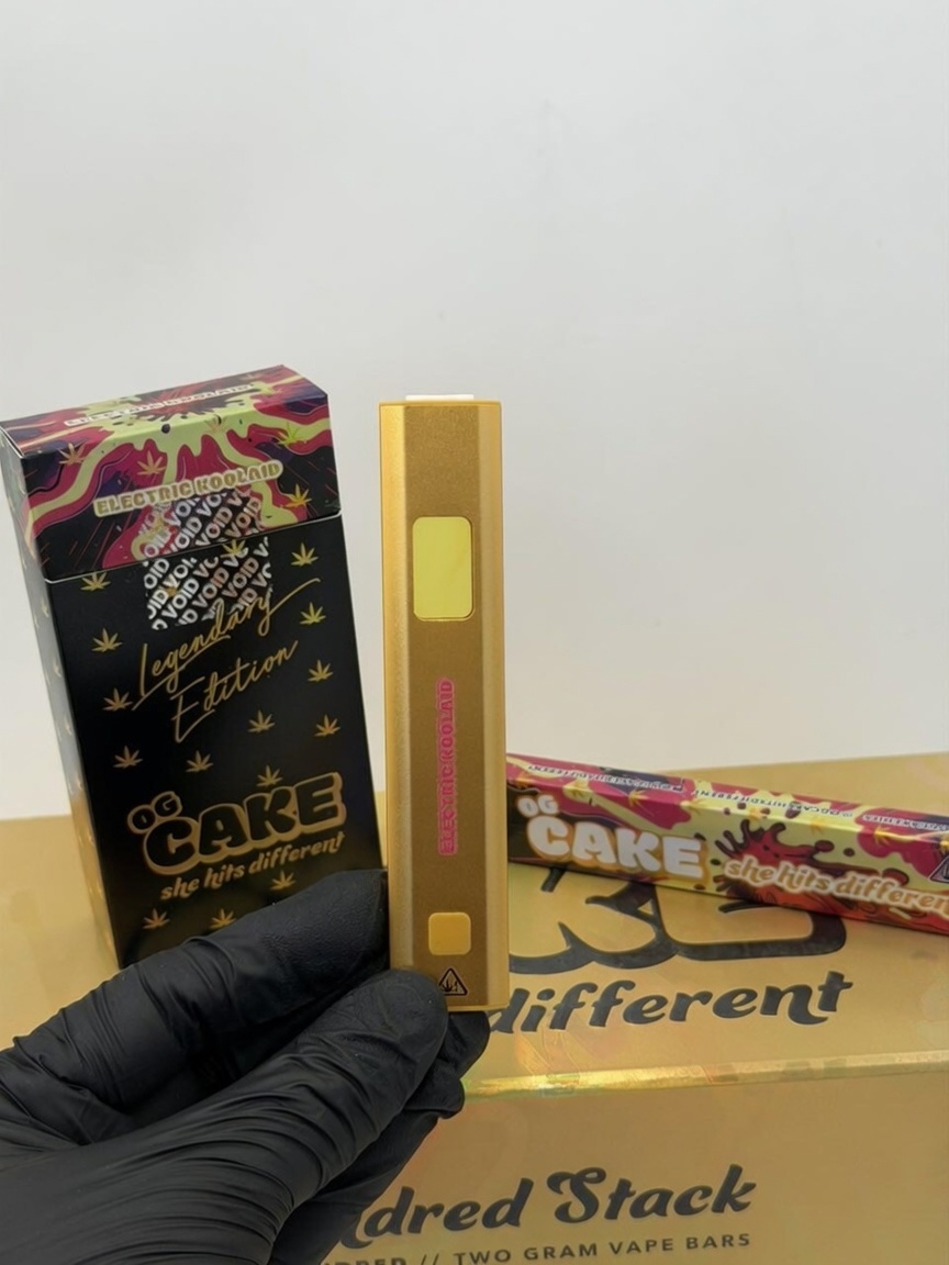 Cake "Legendary Edition" 2G Vape Bar 🔋 ✨ — Carts available in Los Angeles